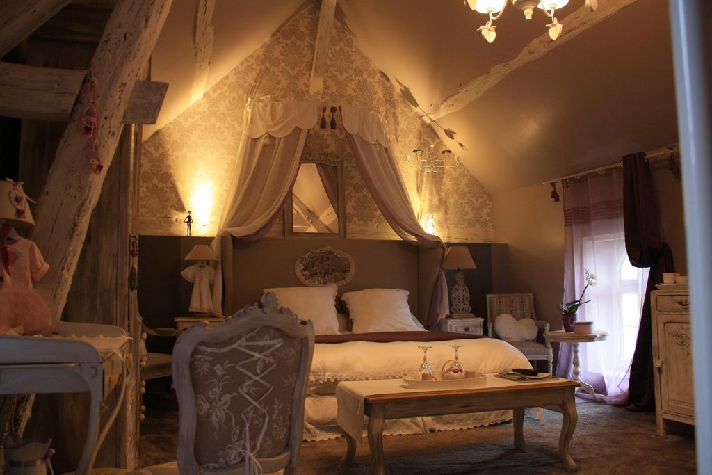 La Bergerie Des Anges Otel Le Bignon-Mirabeau Oda fotoğraf